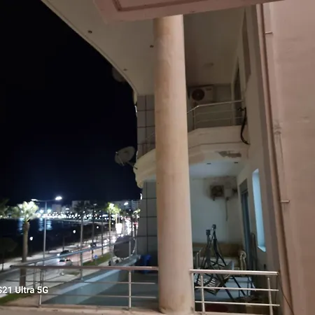 Appartamento Two Bedrooms And Two Big Balconys With Seafront View From Every Part Vlorë