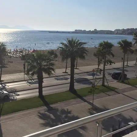 Appartamento Two Bedrooms And Two Big Balconys With Seafront View From Every Part
